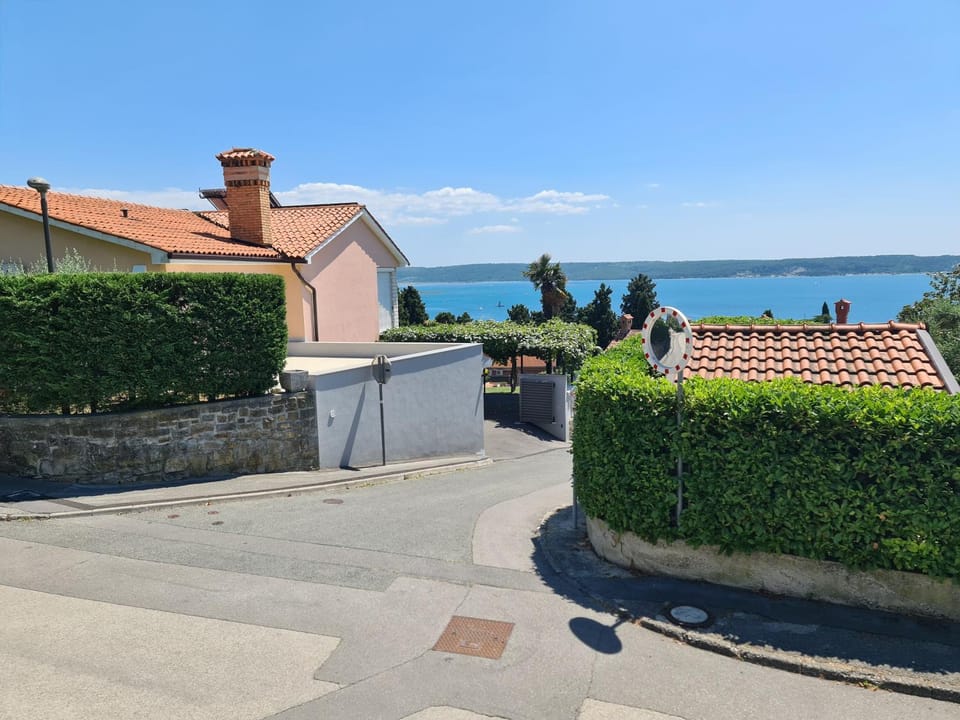Property building, Sea view