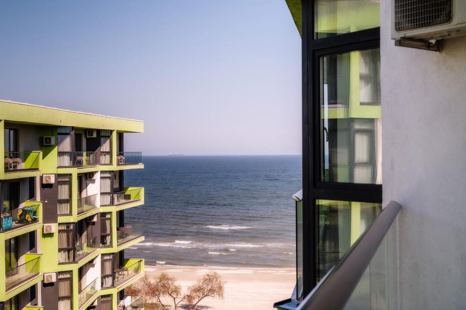 Natural landscape, Balcony/Terrace, Beach