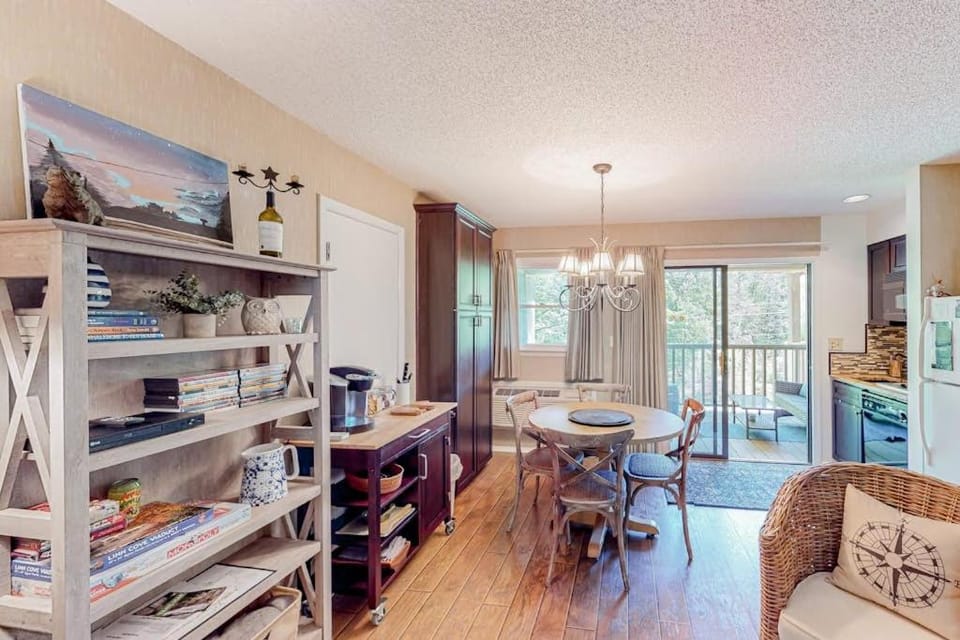 Apple Valley Treetop Villa House in Lake Lure