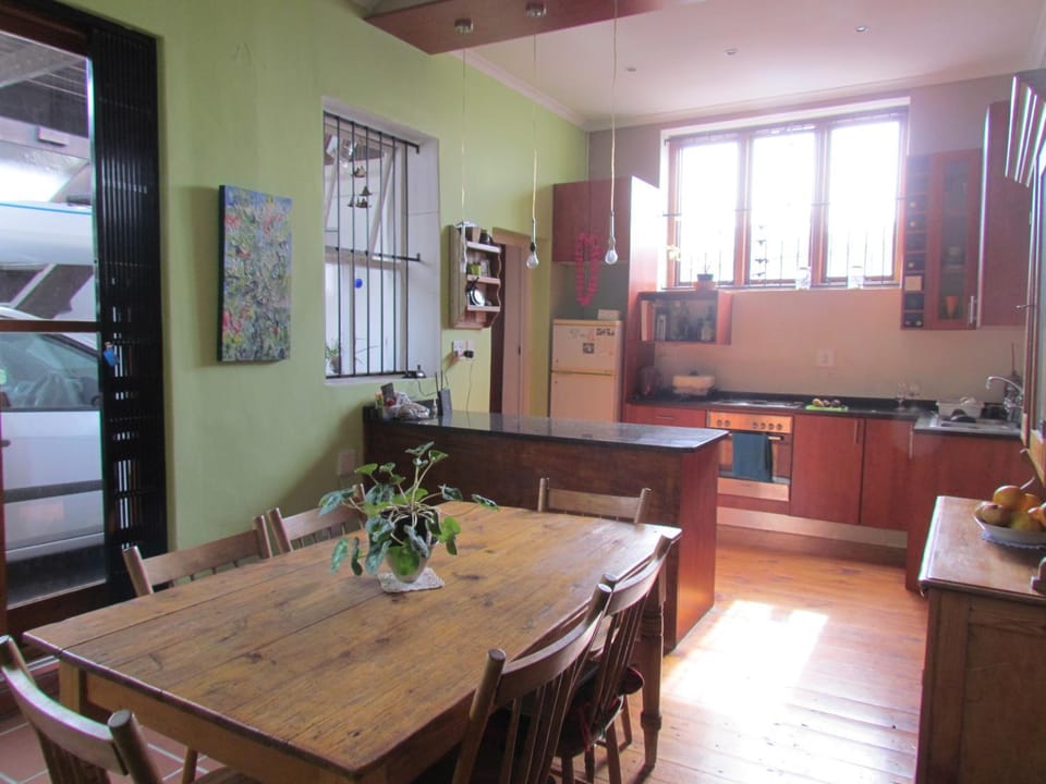 Dining area, Internal: Not applicable to any particular room