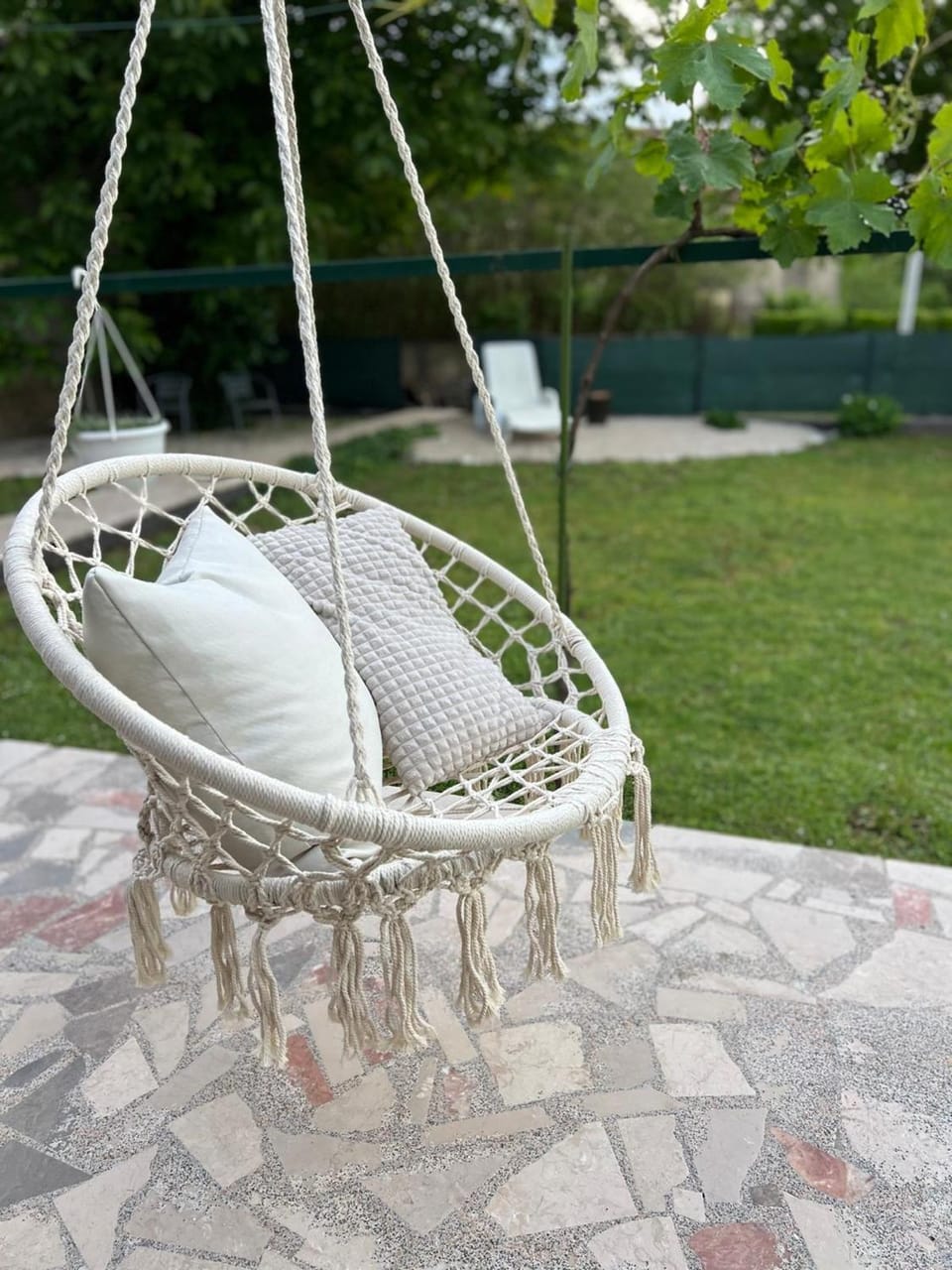 Day, Seating area