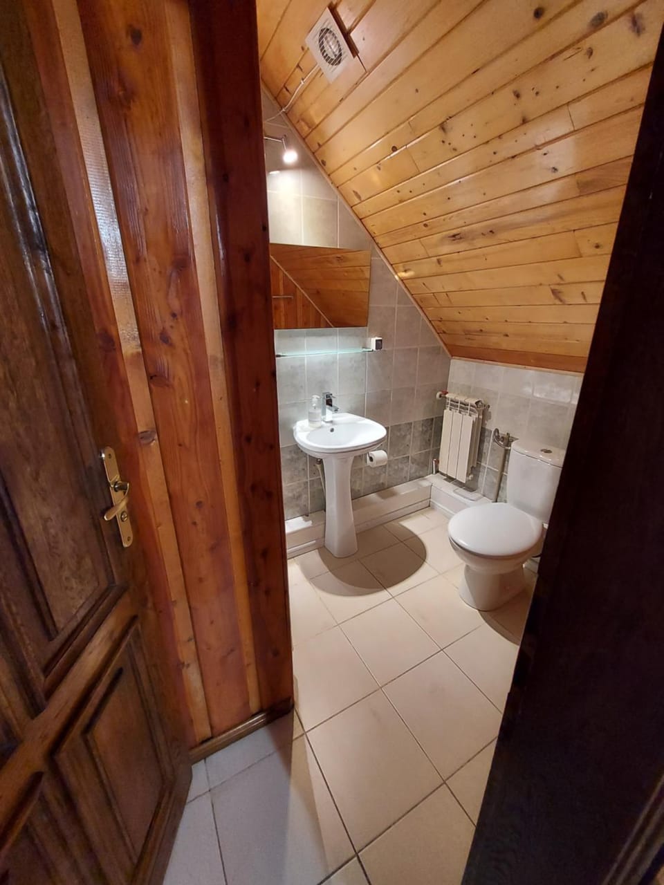 Sokoli Dwór Bed and Breakfast in Poland