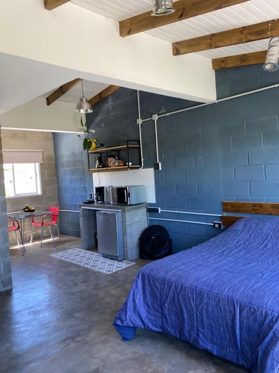 Photo of the whole room