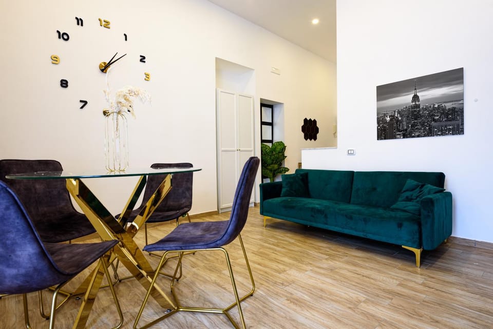 Luxury Apartment in Central City Apartment in Naples