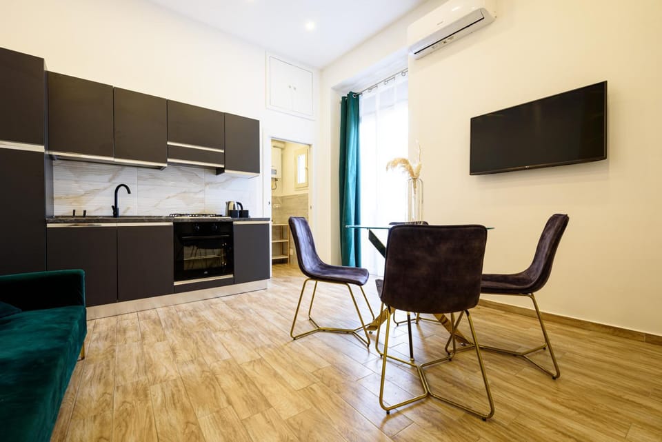 Luxury Apartment in Central City Apartment in Naples