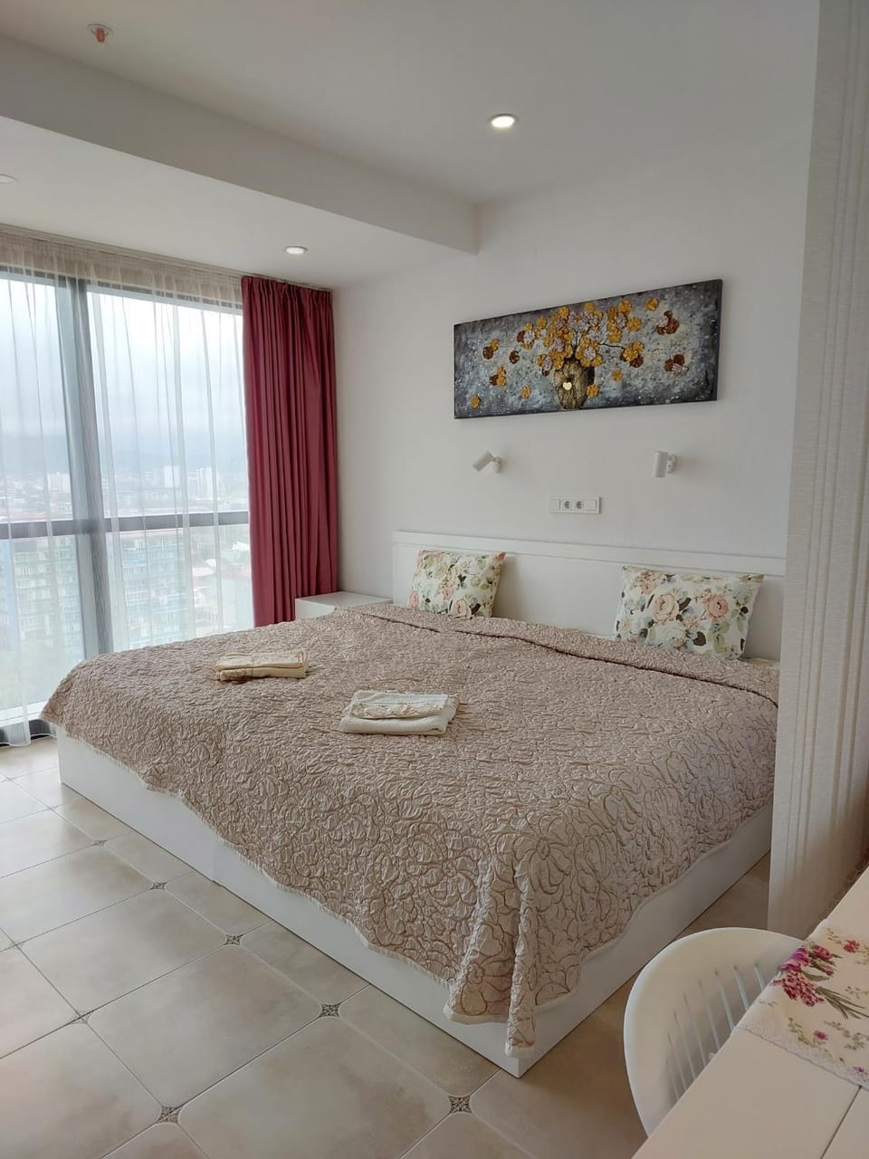 Bed, Photo of the whole room, Bedroom, towels