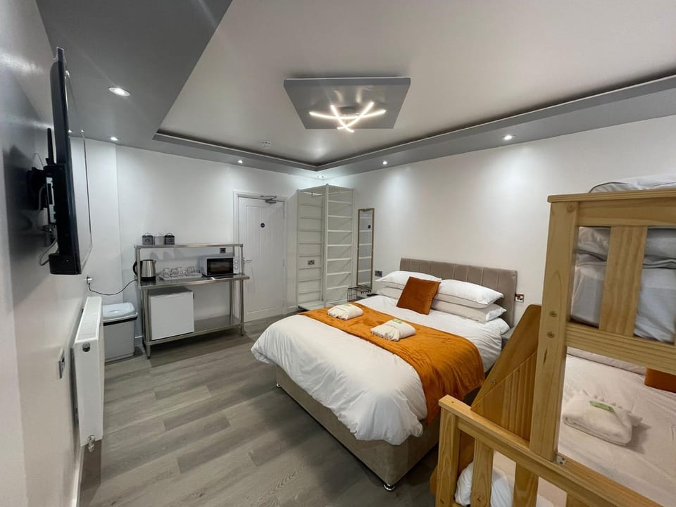 Araan House Hotel -Families and Couples Only Bed and Breakfast in Blackpool
