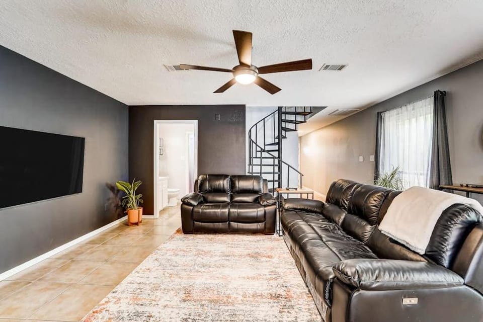 Country Village Condo House in Humble