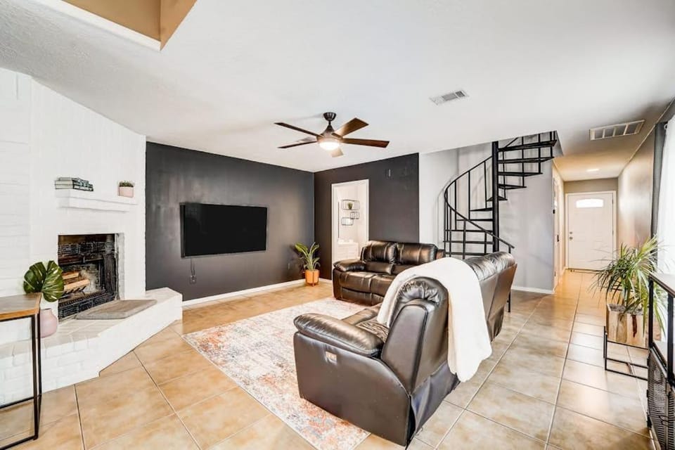 Country Village Condo House in Humble