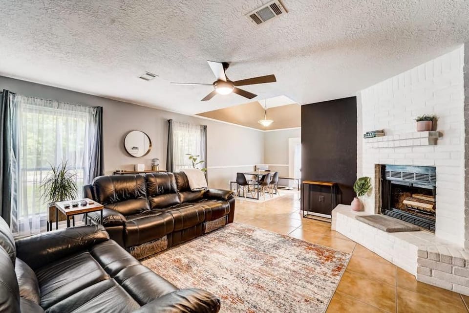 Country Village Condo House in Humble
