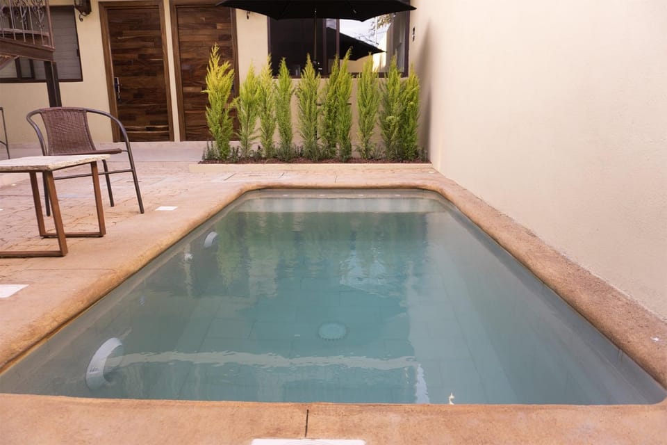 Decorative detail, Swimming pool