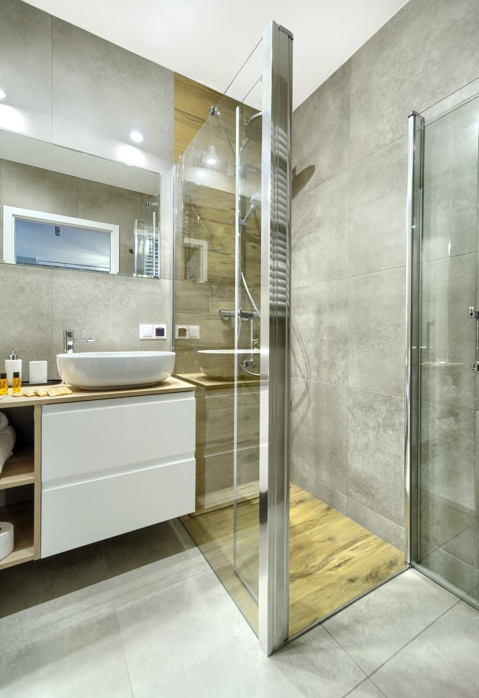 Shower, Bathroom