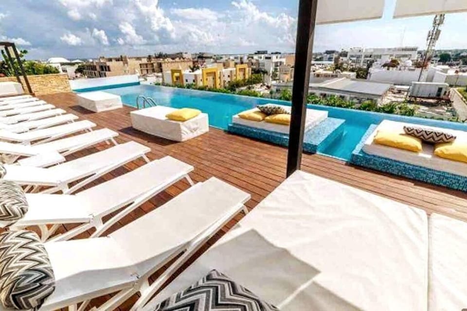 Day, Natural landscape, View (from property/room), Balcony/Terrace, Seating area, Pool view, Swimming pool, sunbed
