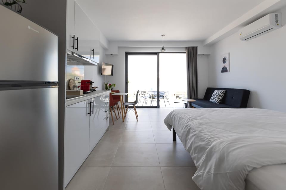 Pagani Blue - Luxury Studio A2 Apartment in Messenia