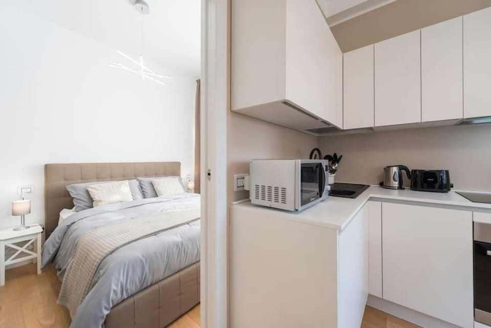 Bed, Coffee/tea facilities, Kitchen or kitchenette, Photo of the whole room, Bedroom, minibar, toaster