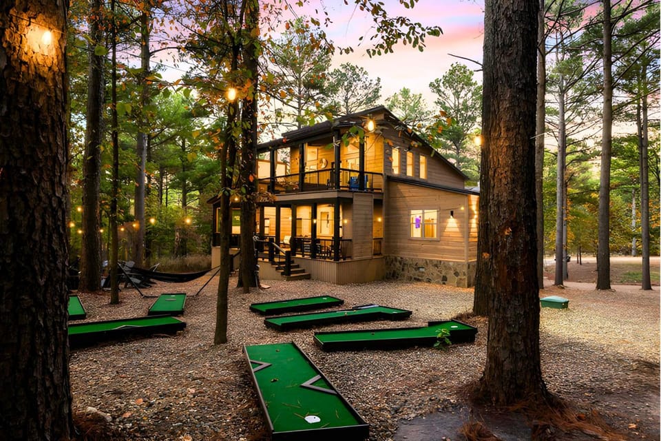 Natural landscape, Garden, Golfcourse, Minigolf, Garden view