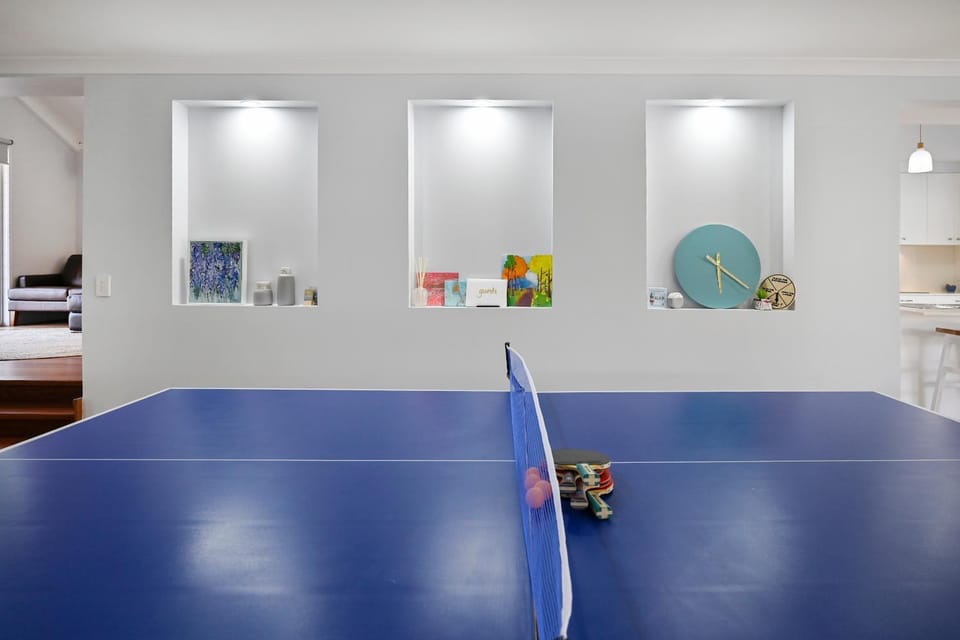 Game Room, Table tennis