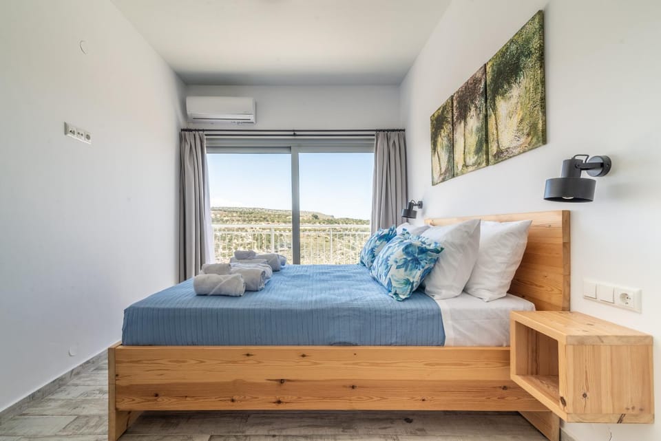 Bedroom, air conditioner