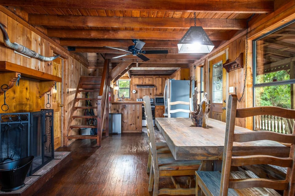 Old Fellow's Farmhouse Bed and Breakfast in Rio Grande