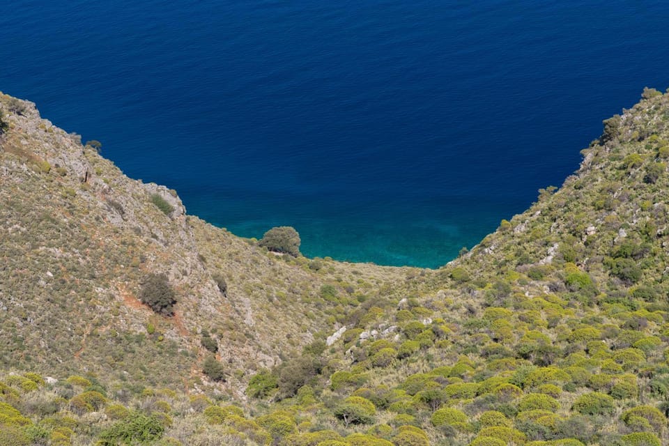 Mountain view, Sea view
