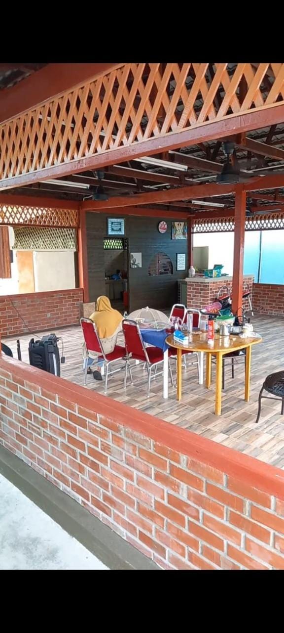 Lanai Meranti Vacation rental in Perak Tengah District