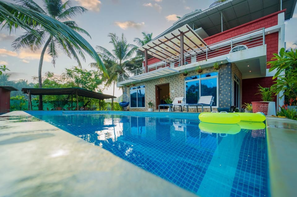 Property building, Pool view, Swimming pool