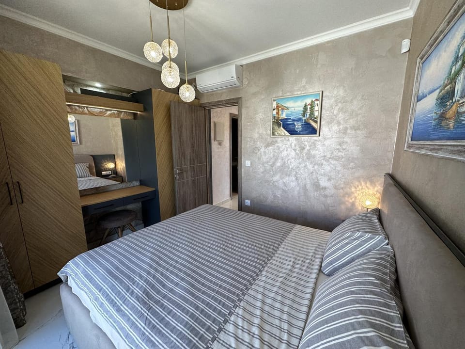 Bed, Bedroom, wardrobe