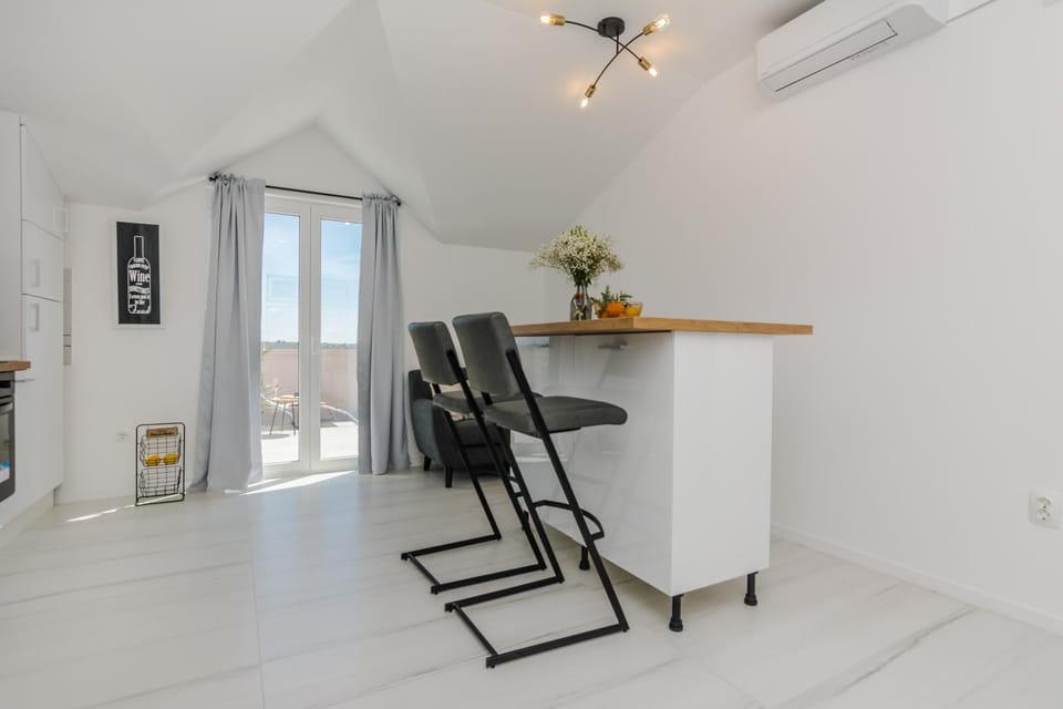Living room, Seating area, Dining area, hair dresser, air conditioner
