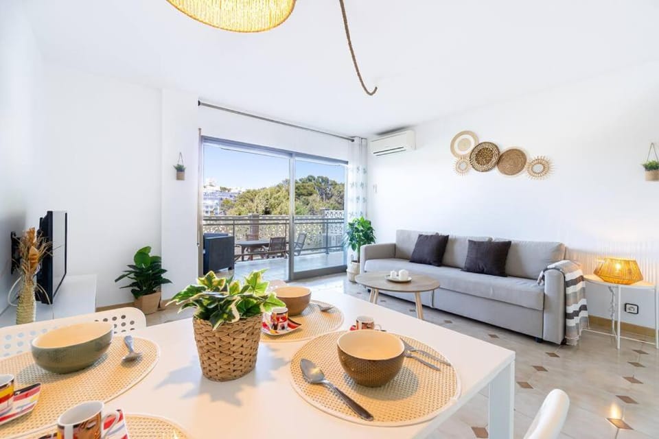 1ºlineaMar-exclusive-Chill-wifi-SeaViews-PortAventura6 Apartment in Salou