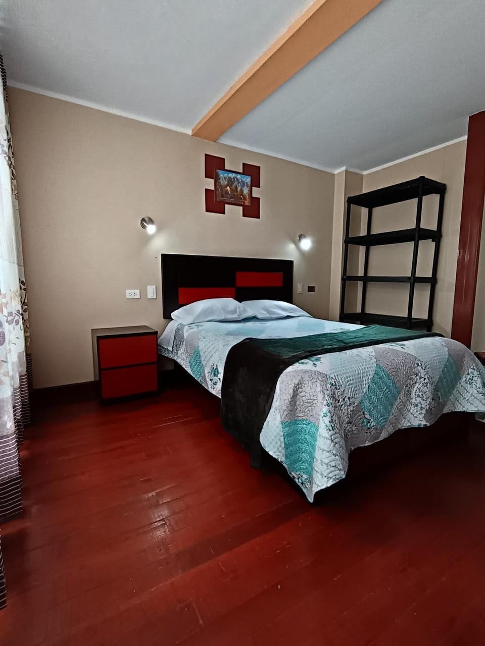 Bed, Photo of the whole room