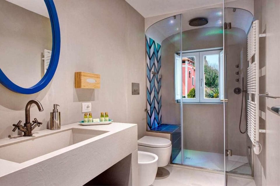 GOCCE VILLAS - Villa Degli Dei Waterfront Villa Villa in Vico Equense