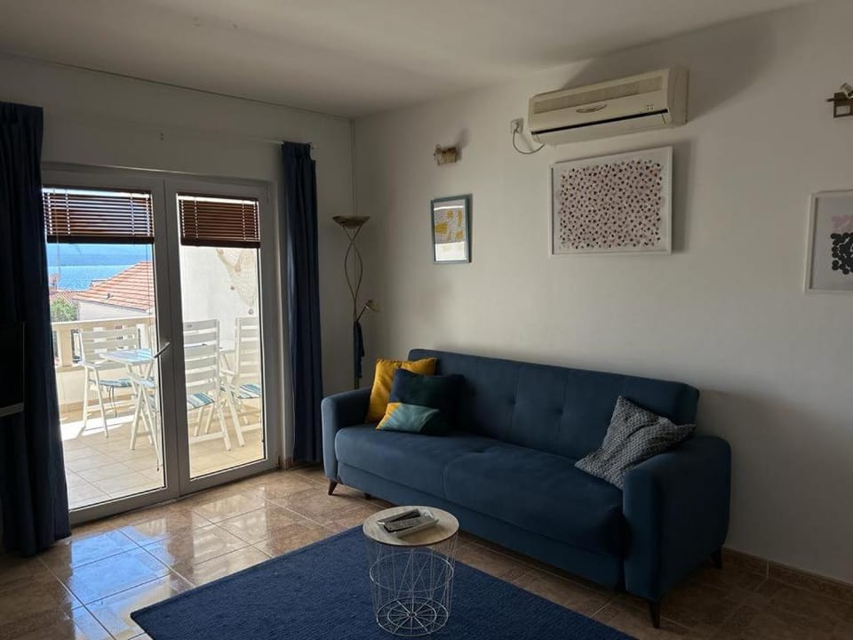 LA VISTA Apartment Bol 2+2 Apartment in Bol