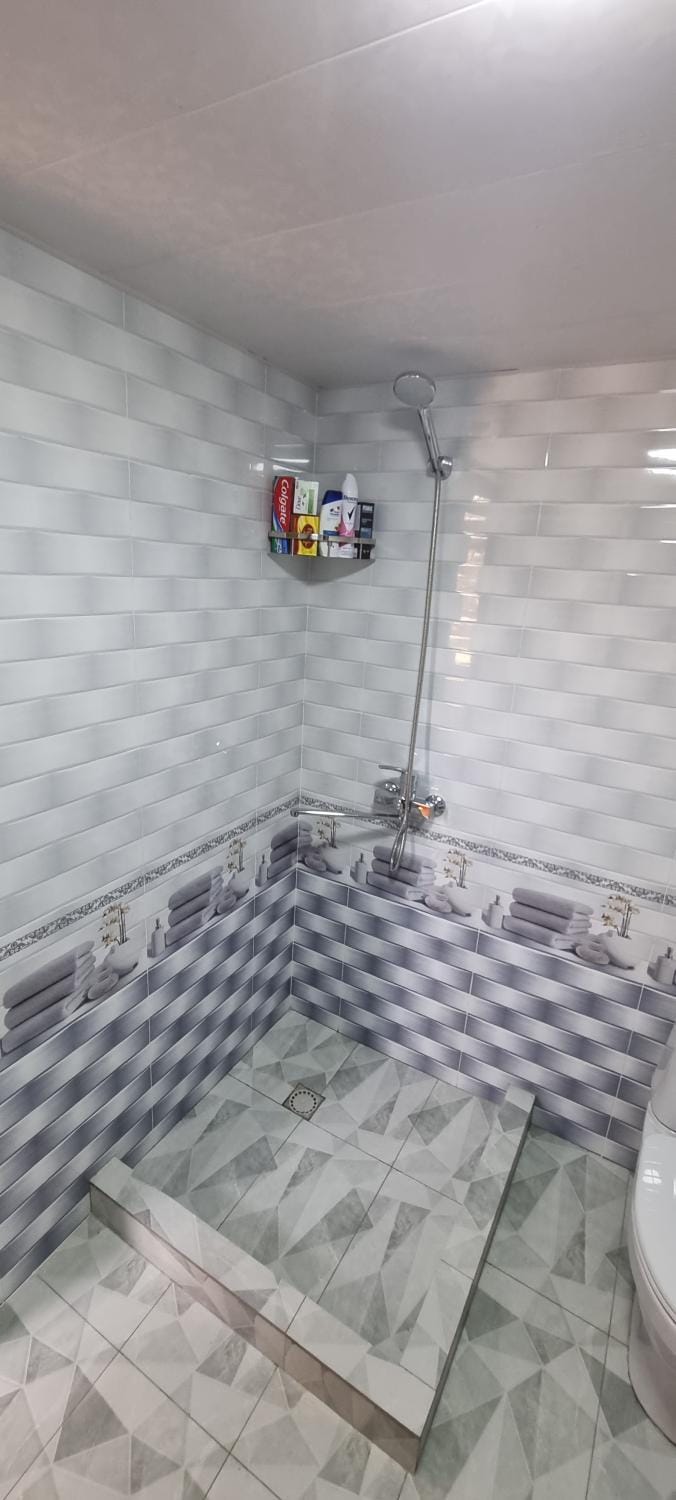 Shower, Toilet, Bathroom