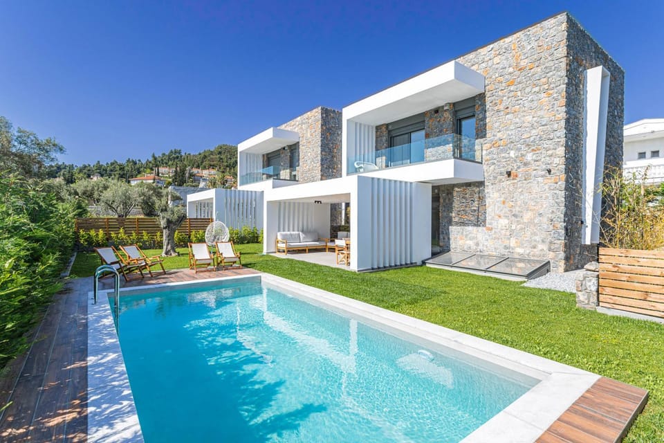 Property building, Swimming pool