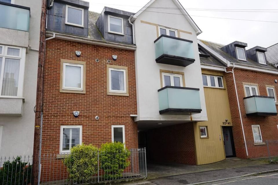 East Rd Apartment in London