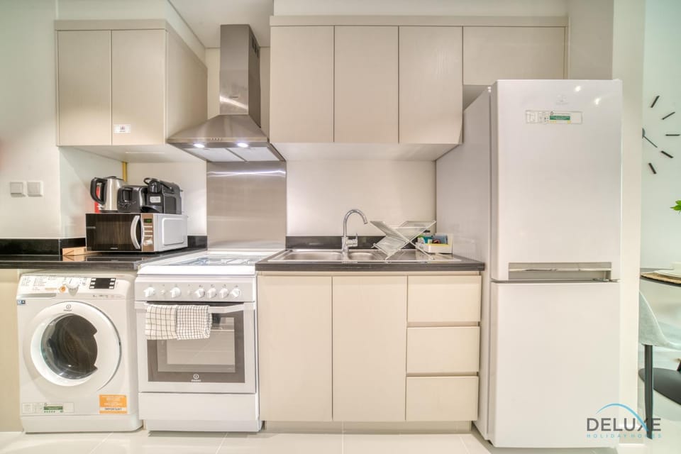 Coffee/tea facilities, Kitchen or kitchenette, minibar, pet friendly, stove, toaster, washing machine