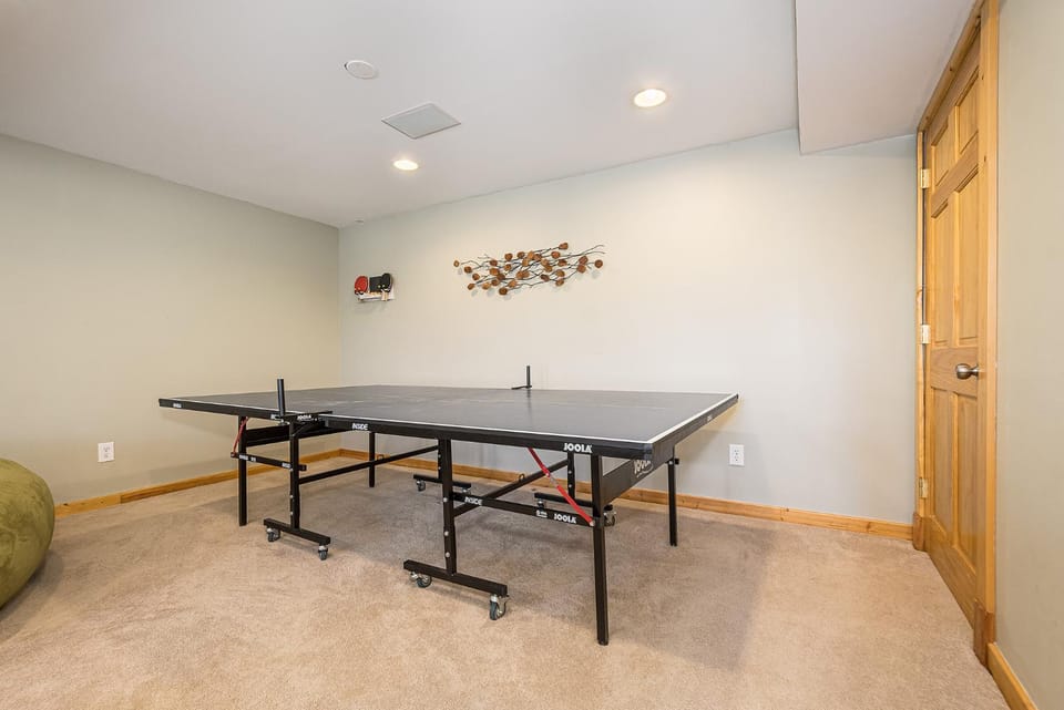 Table tennis
