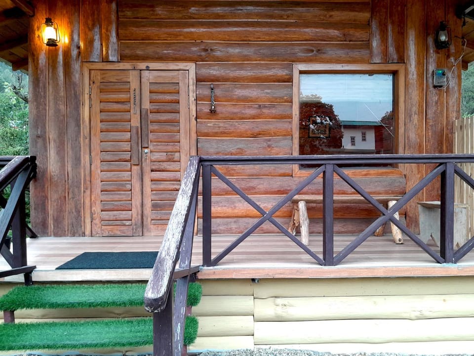 Whistling Thrush Chalet Chalet in Uttarakhand