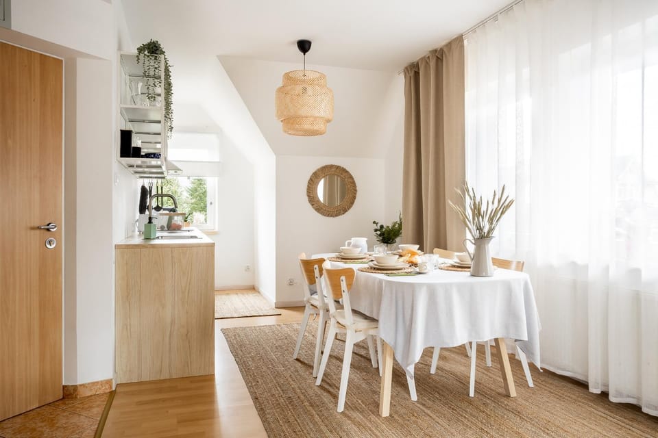 Coffee/tea facilities, Kitchen or kitchenette, Food and drinks, Dining area, Food, dishwasher, kitchen