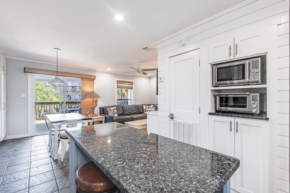 Day, Kitchen or kitchenette, Living room, furniture, microwave, oven