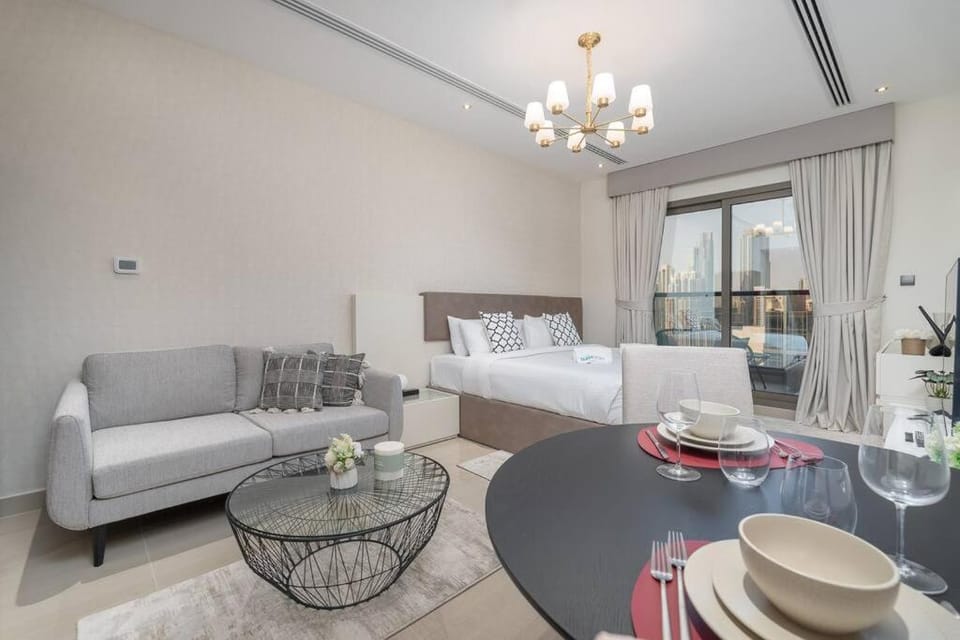 Romantic hideaway w breathtaking Burj Khalifa view Apartment in Dubai
