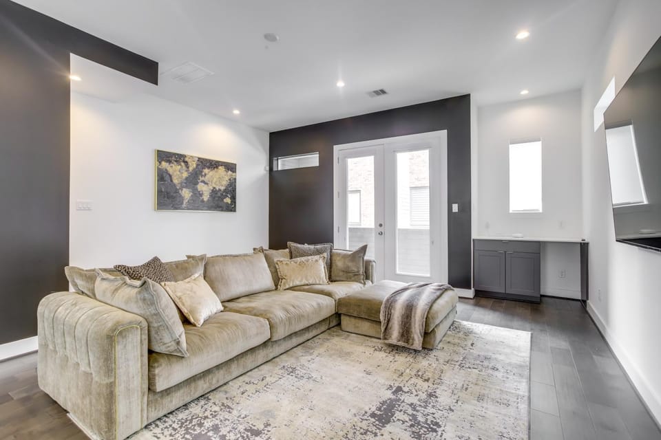 Inviting H-Town Home Near Shops & Golf Courses! House in Harris County