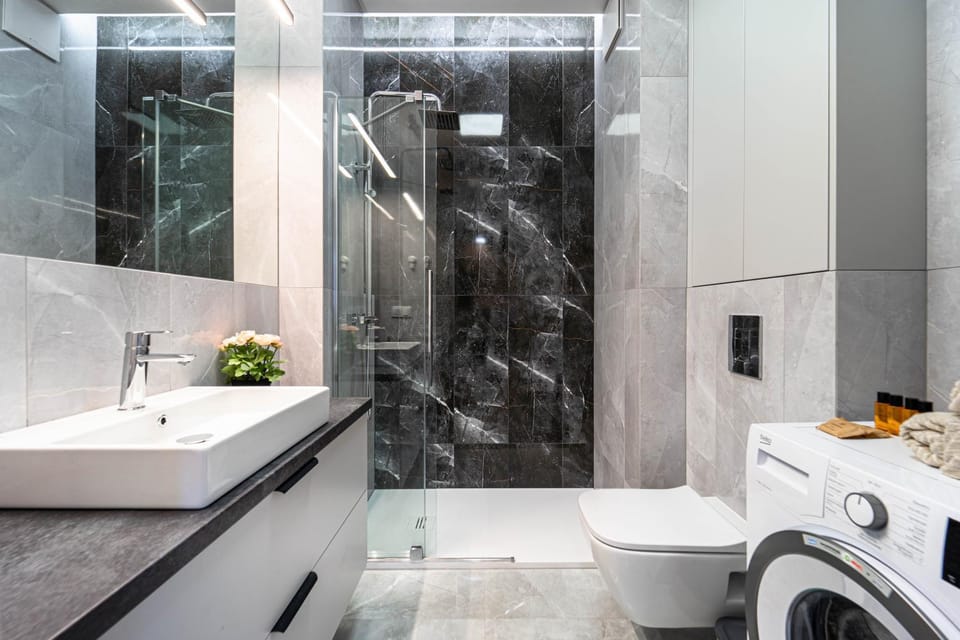 Shower, Bathroom, towels