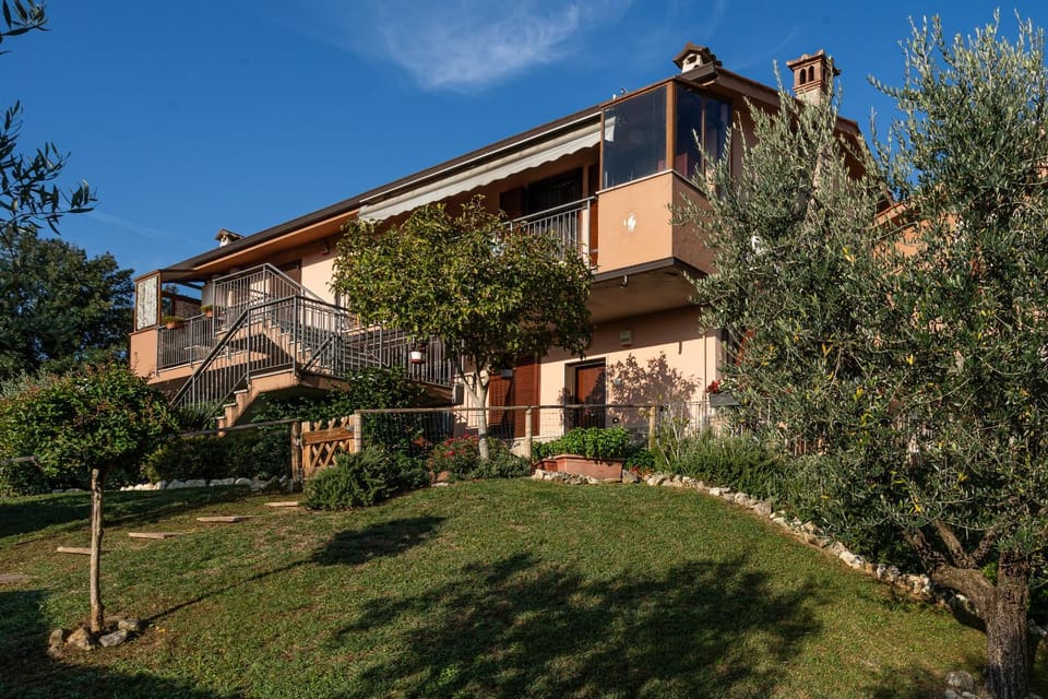 Property building, Spring, Day, Garden, Garden view