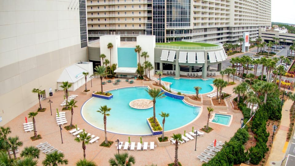 Property building, Swimming pool