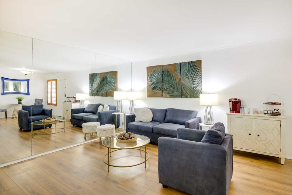 Stylish Condo w/ Pool in Knox Henderson! House in Dallas