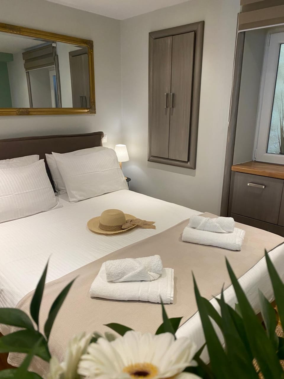 Bed, Bedroom, wardrobe