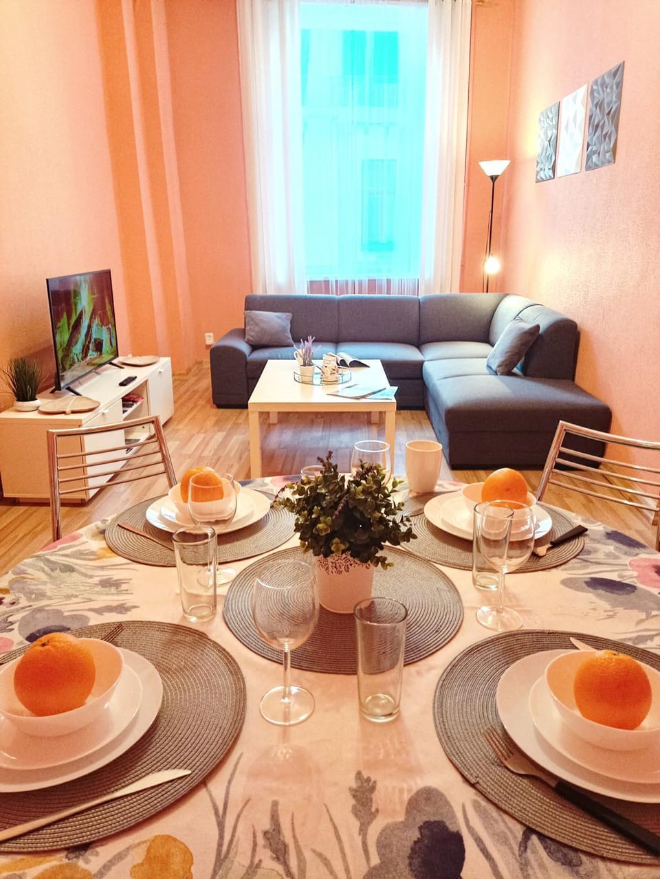 Living room, Seating area, Dining area