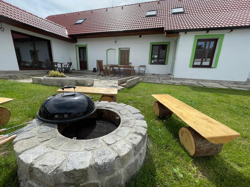 BBQ facilities, BBQ facilities, Garden