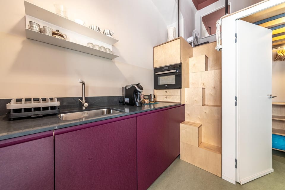 Kitchen or kitchenette, minibar, pet friendly, stove